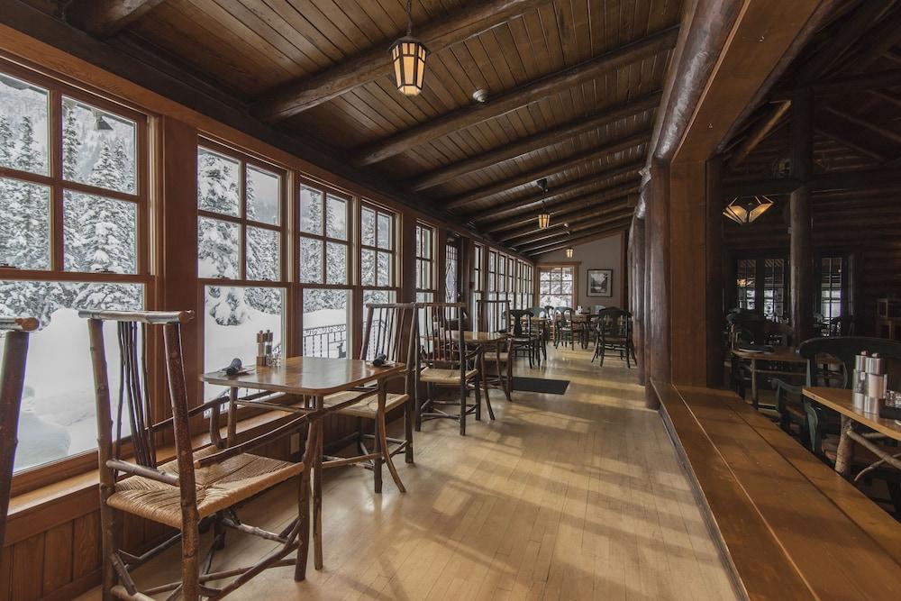 Deer Lodge Lake Louise Εξωτερικό φωτογραφία