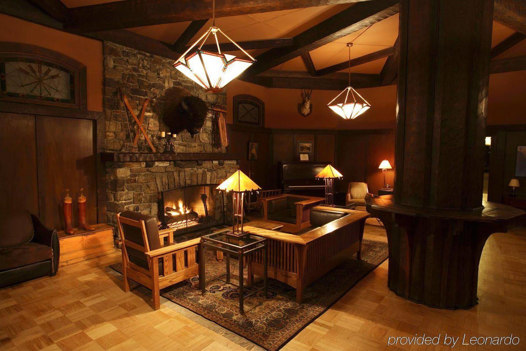 Deer Lodge Lake Louise Εξωτερικό φωτογραφία
