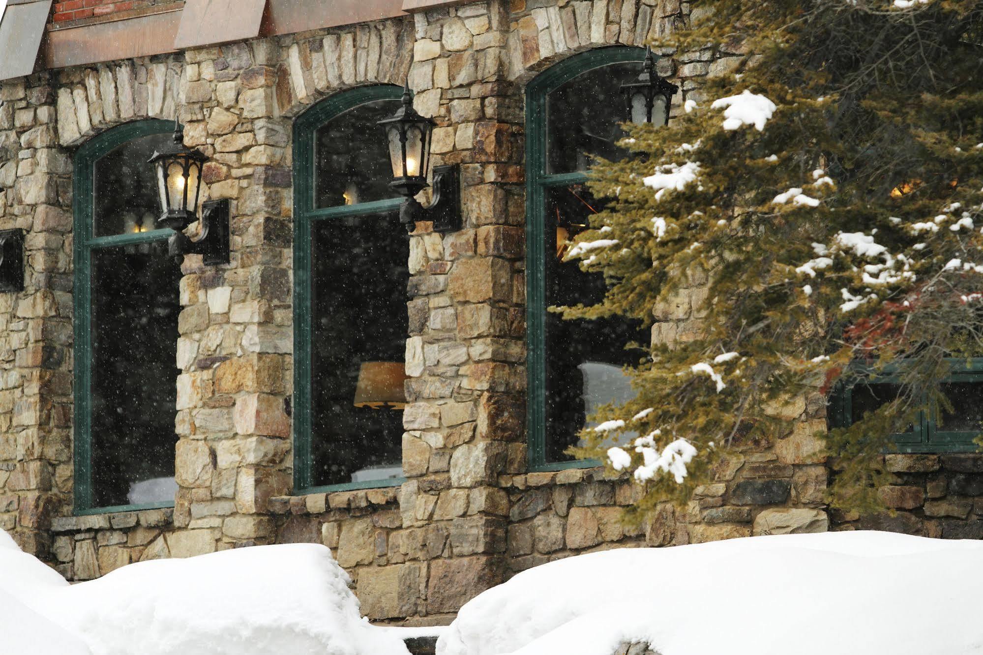 Deer Lodge Lake Louise Εξωτερικό φωτογραφία